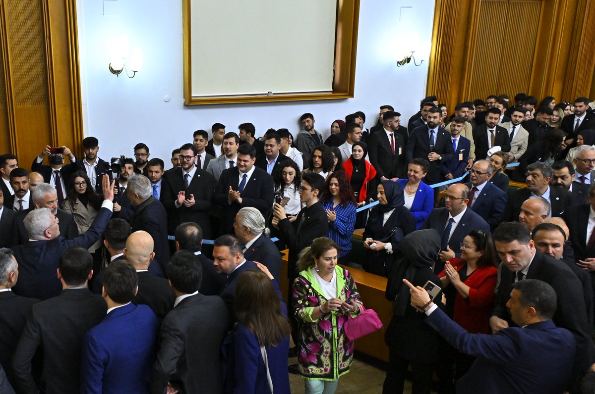 İYİ Parti tweet media