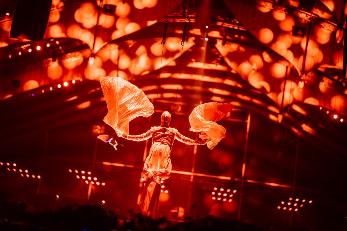 Tomorrowland Winter tweet media