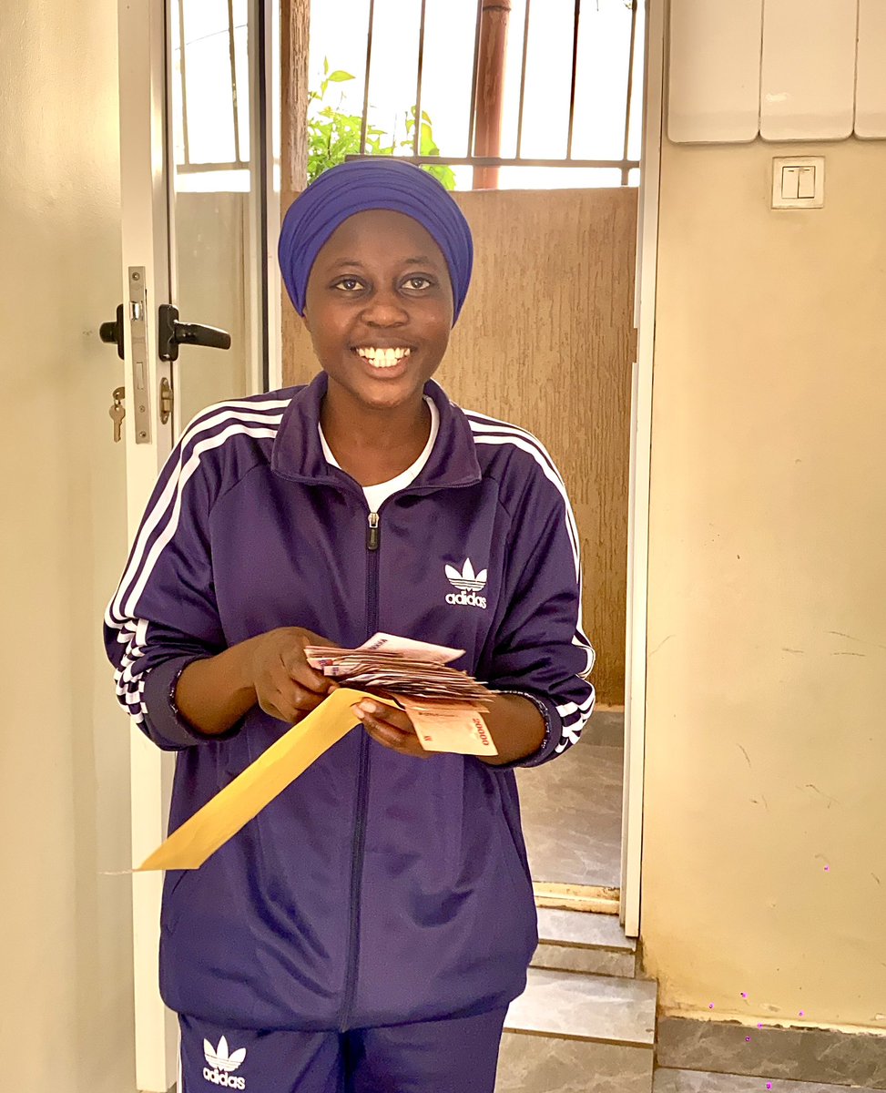 CapitalFMUganda's tweet image. Meet Namulindwa Shammim, who bagged cash from the on-air Secret Sound challenge after staying locked in with #AmToPM and #Consolate

Keep tuning in to #CapitalFM for your chance to win big.

#Secretsound #CapitalFM