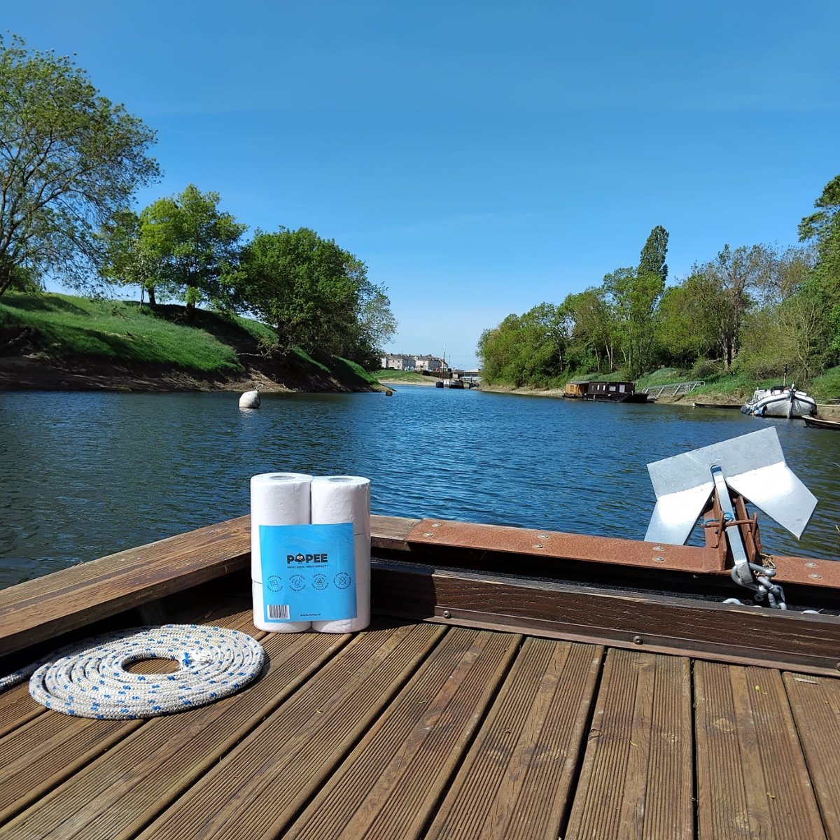 Popeeimpact's tweet photo. Popee sur la Loire 🛶

L'établissement Au Bout de L'île fait confiance à Popee pour équiper l'ensemble de ses hébergements, dont La Toue cabanée, leur bateau traditionnel de la Loire 😍 https://t.co/J4ySwq9sTj