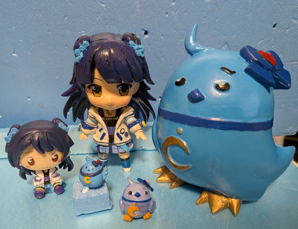 とりかわちゃん完成〜

以前作ったルナ様のねんどろと並べると着ぐるみサイズみたいに

＃ハルルナアート