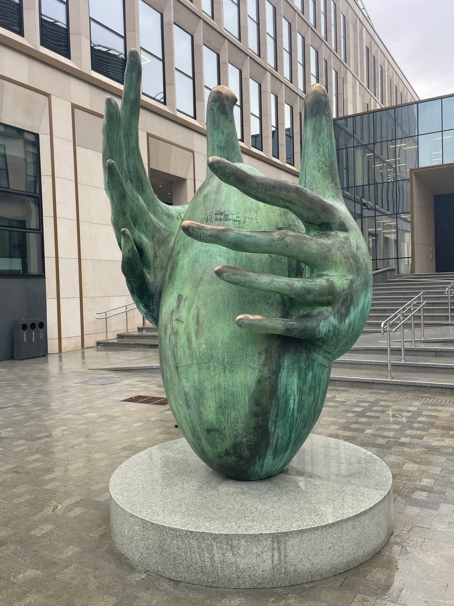 miokirill's tweet image. Sculpture “Birds” is 3.5 meters high, casting bronze, and granite. 
Skolkovo, Moscow, Russia.
Author Maxim Piatrul
#sculpture #skolkovo #art #bronze #contemporaryart