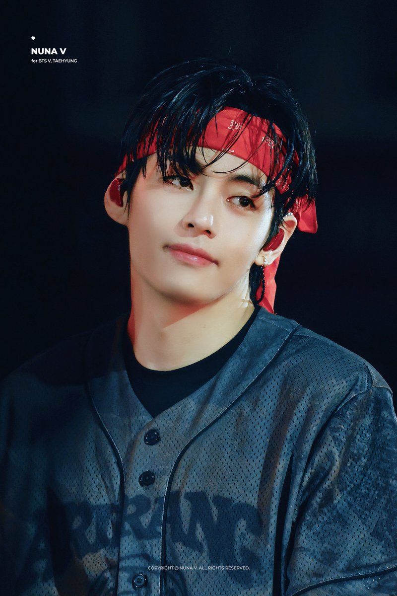 V Charts⚡️ tweet media