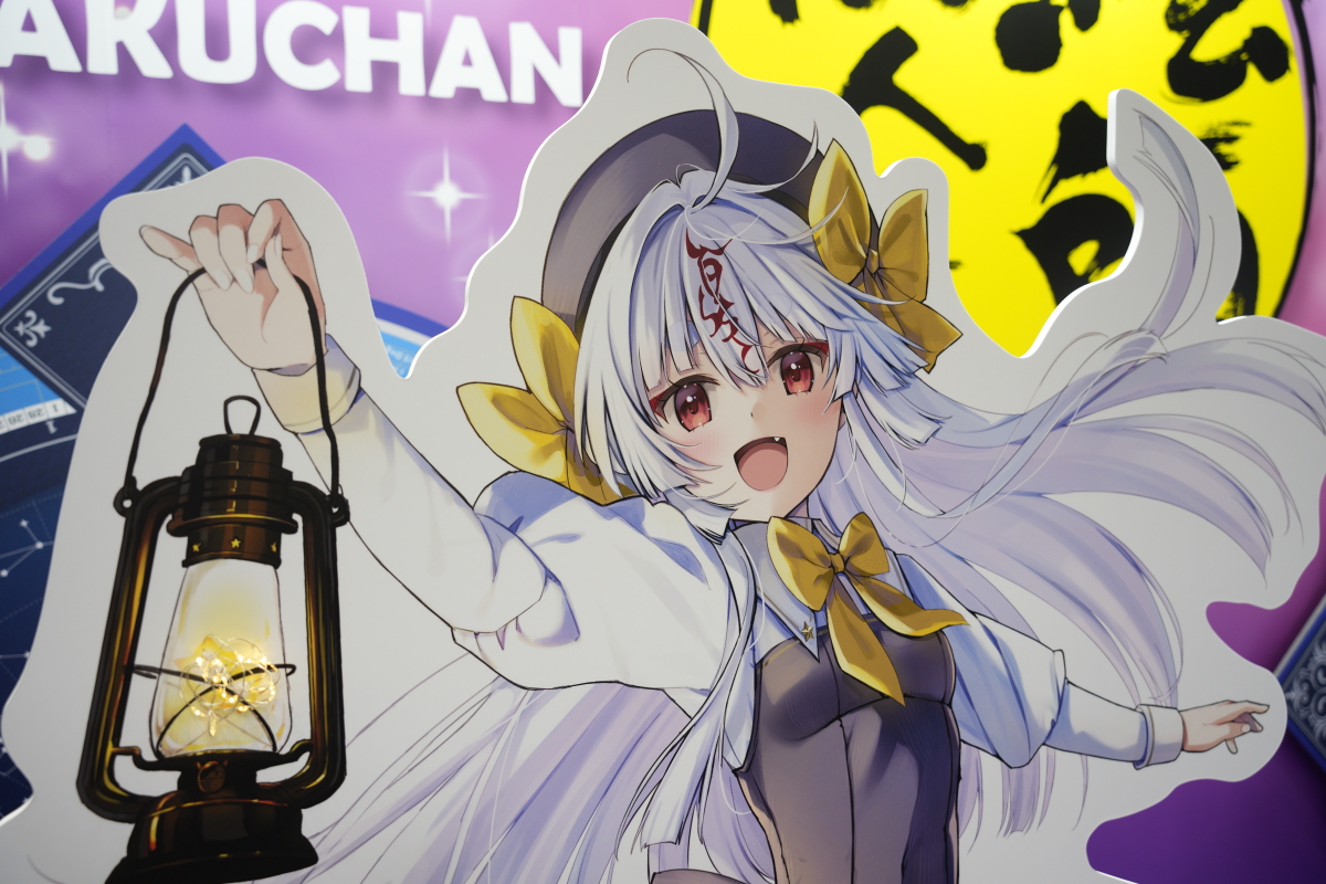 GMG_FA's tweet photo. 絵師100人展へ行ってきました
今回の百ちゃんのアクスタは光にかざすとめちゃくちゃ綺麗でした
今年は絶対に買った方がいいと思います
なつめえり先生のイラストカード当たって良かった
#ねきぬいといっしょ https://t.co/SE5opWK4zQ