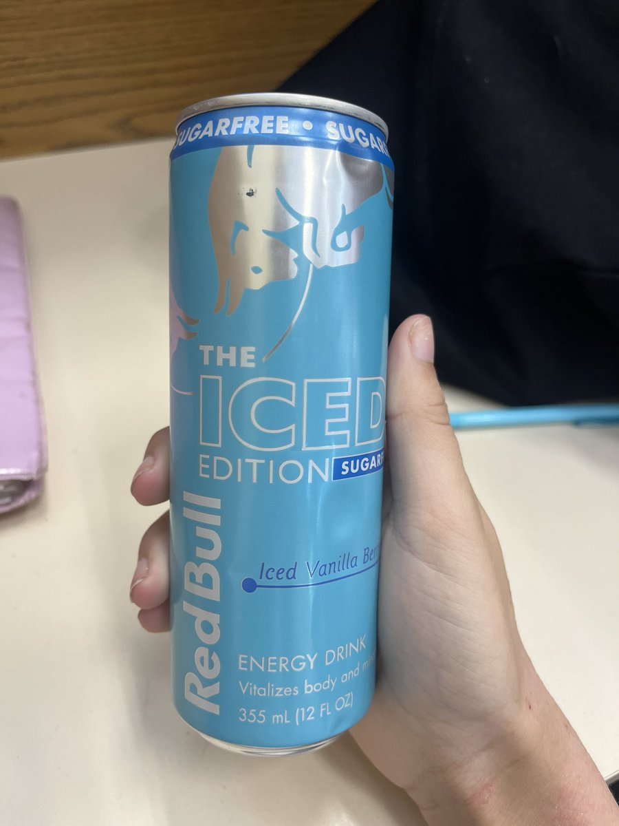 evangeline tweet media