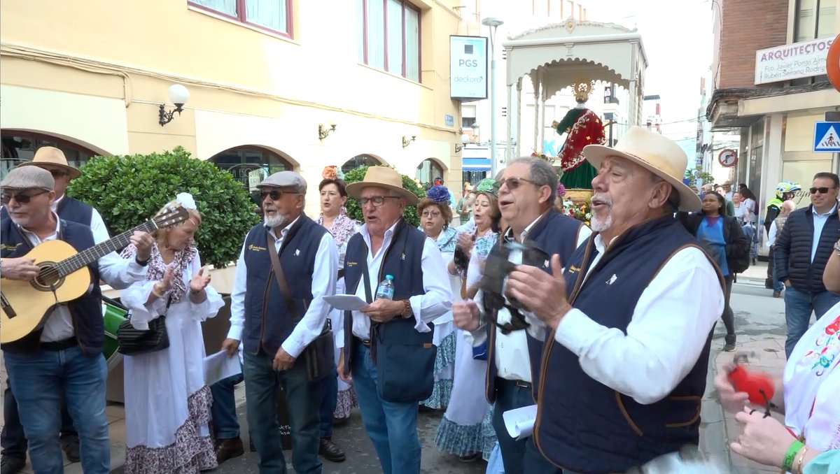 𝐠𝐫𝐮𝐩𝐨𝐜𝐨𝐦𝐮𝐧𝐢𝐜𝐚𝐭𝐯 tweet media