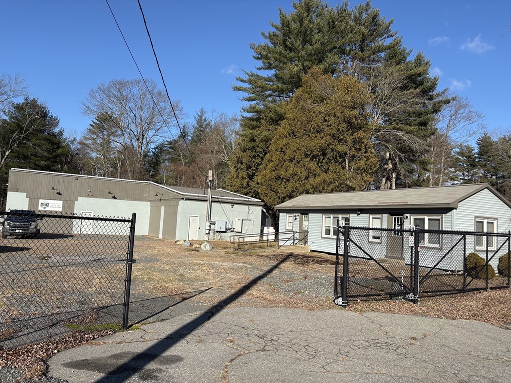 ScottSimpsonRE's tweet photo. 💸 Price Reduction | 💲 399,900

📍 201 Daniel Shays Hwy, Athol, MA 01331
 📐 3442 sq. ft.  | 2.2 acres

https://t.co/Hs445QW8x3 https://t.co/8YikIi0dpA