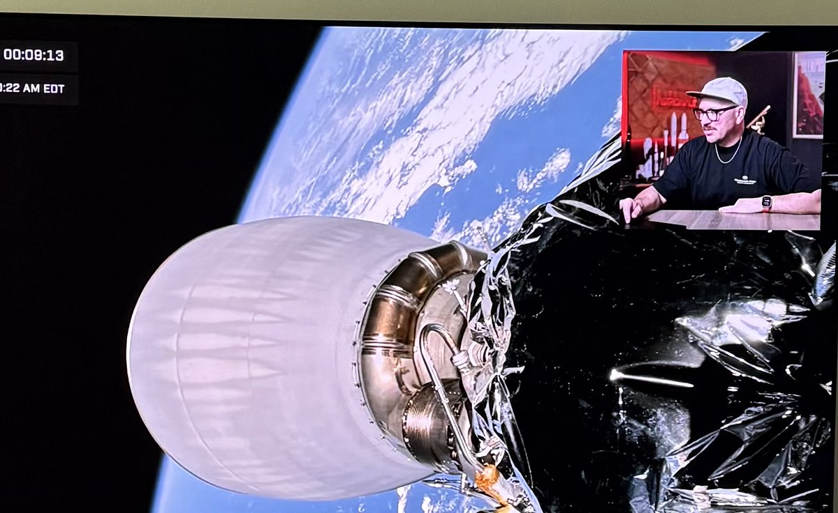Air_Techie's tweet photo. @Erdayastronaut You like like you’re about to do an EVA! 😂 https://t.co/hx9bvFxFWJ
