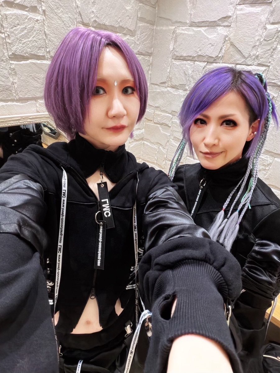 ヒサガ tweet media