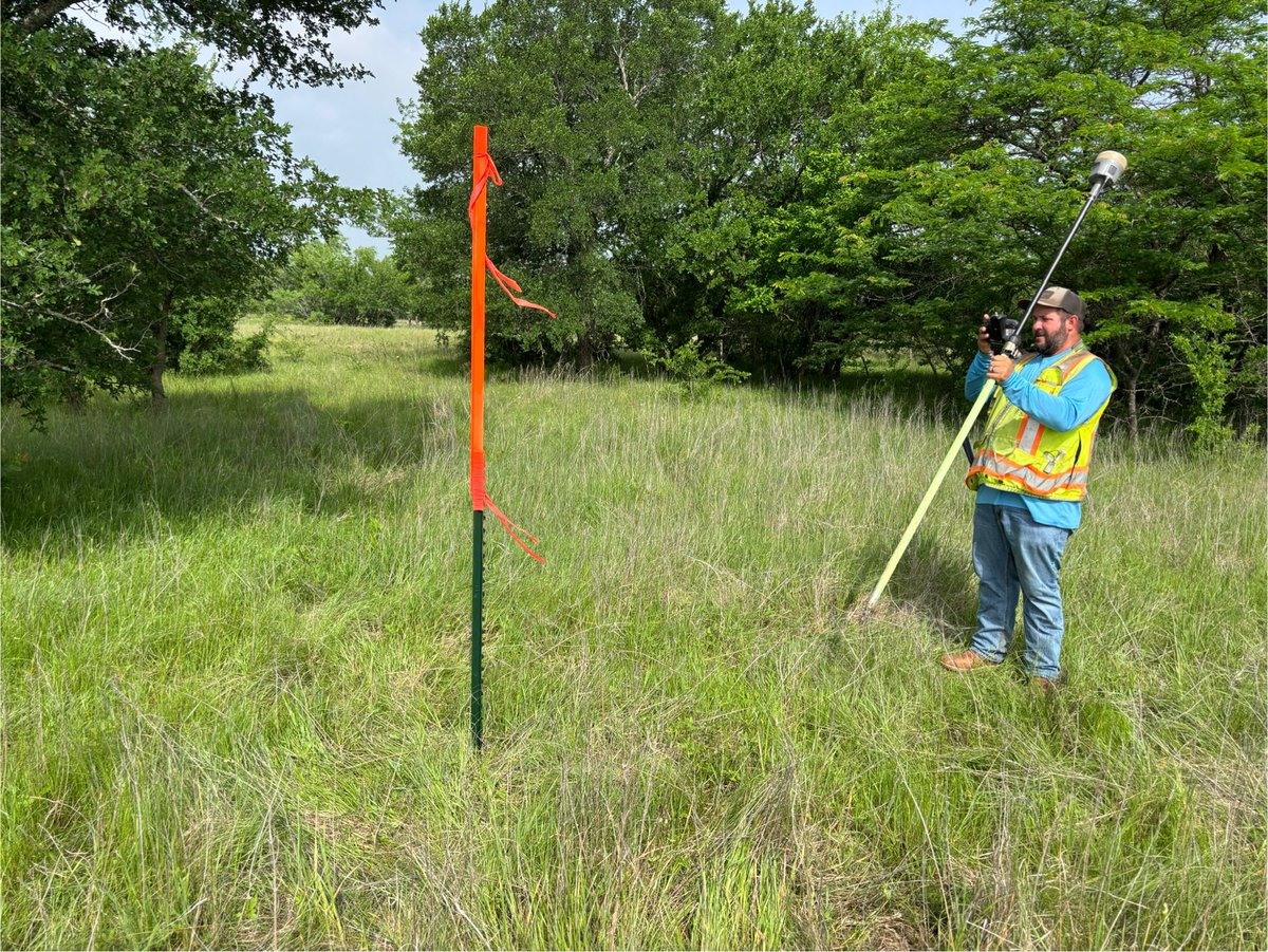 Airrunnin33's tweet photo. Staked a new well. Trying to help out the current loss in oil supply... https://t.co/1jOMOI87kh