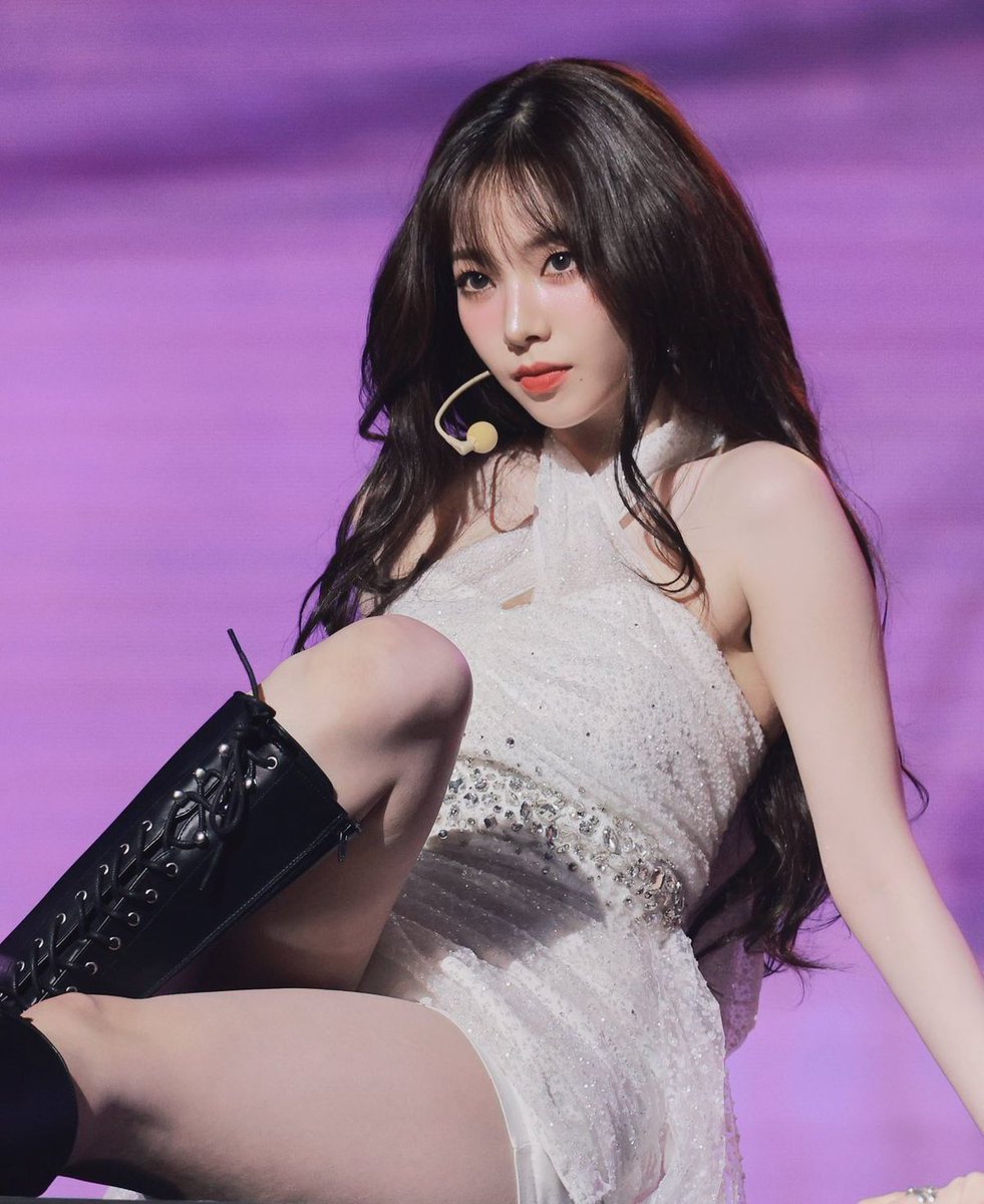 kpop pics💕 tweet media