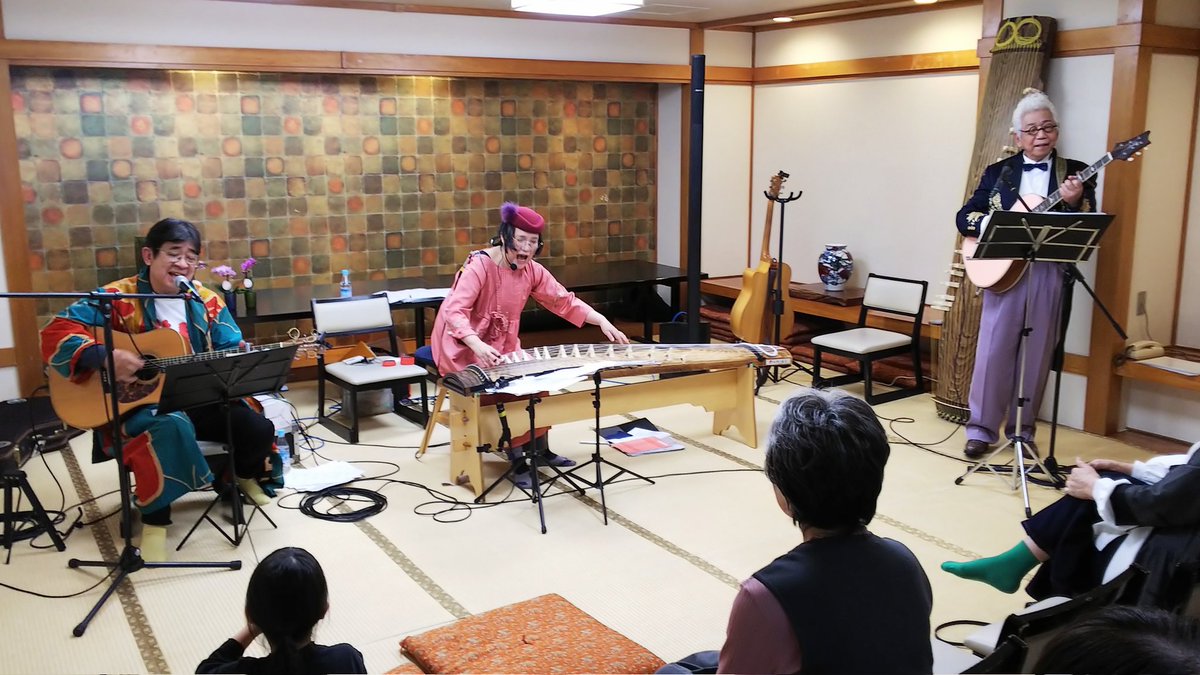 xp_sp2's tweet photo. 今日の現場はことに大和家さんで開催された なおこバンドの「琴音の語りべコンサート」

心が安らかになる、心が洗われる、そして心が豊かになる素敵なコンサートの模様はGW明けに配信予定です！ https://t.co/mFABAS1f9j