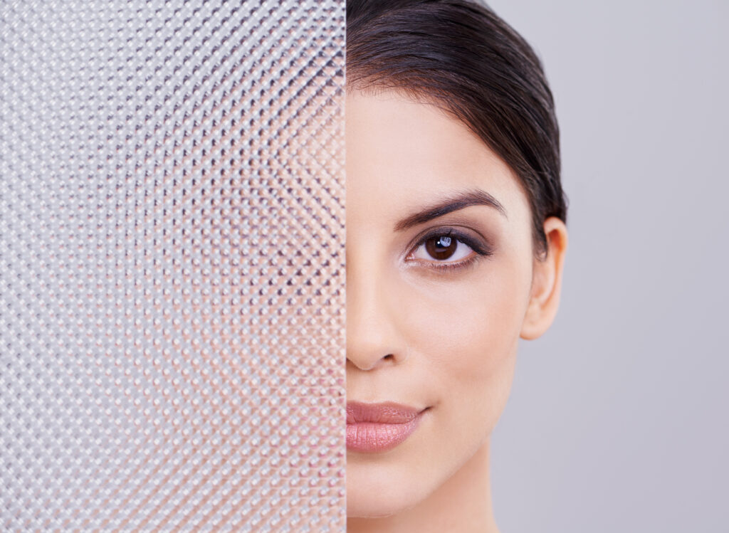 AETHEION's tweet image. 👉 Learn more: aetheion.com/how-to-get-gla…

#GlassSkin #SkincareRoutine #HealthySkin #GlowFromWithin #SkincareScience #RadiantSkin✨ Glass skin isn’t a filter—it’s a routine ✨

Smooth. Hydrated. Radiant.

That “glass skin” glow comes from consistency—not quick fixes.

It’s about