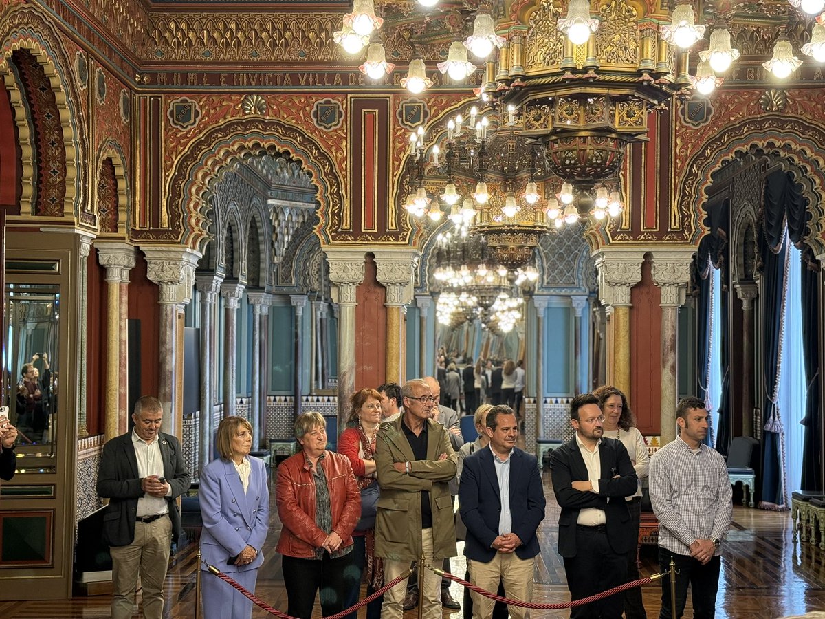 CONFOCOS's tweet photo. @euskalfondoa @jordicuadras @BilbaoSolidaria @AECID_es @bilbao_udala @FonsCatala @fonsvalencia @FonsMallorqui @FAMSI_Solidario @FELCODE 🫲🏼 Una vez concluida la asamblea, los participantes se desplazaron hasta el @bilbao_udala, donde fueron recibidos por la alcaldesa en funciones, Amaia Arregi, y el concejal de Derechos Humanos, Convivencia, Cooperación e Interculturalidad, Íñigo Zubizarreta.

#CooperaLocal https://t.co/IH1EMxE10l