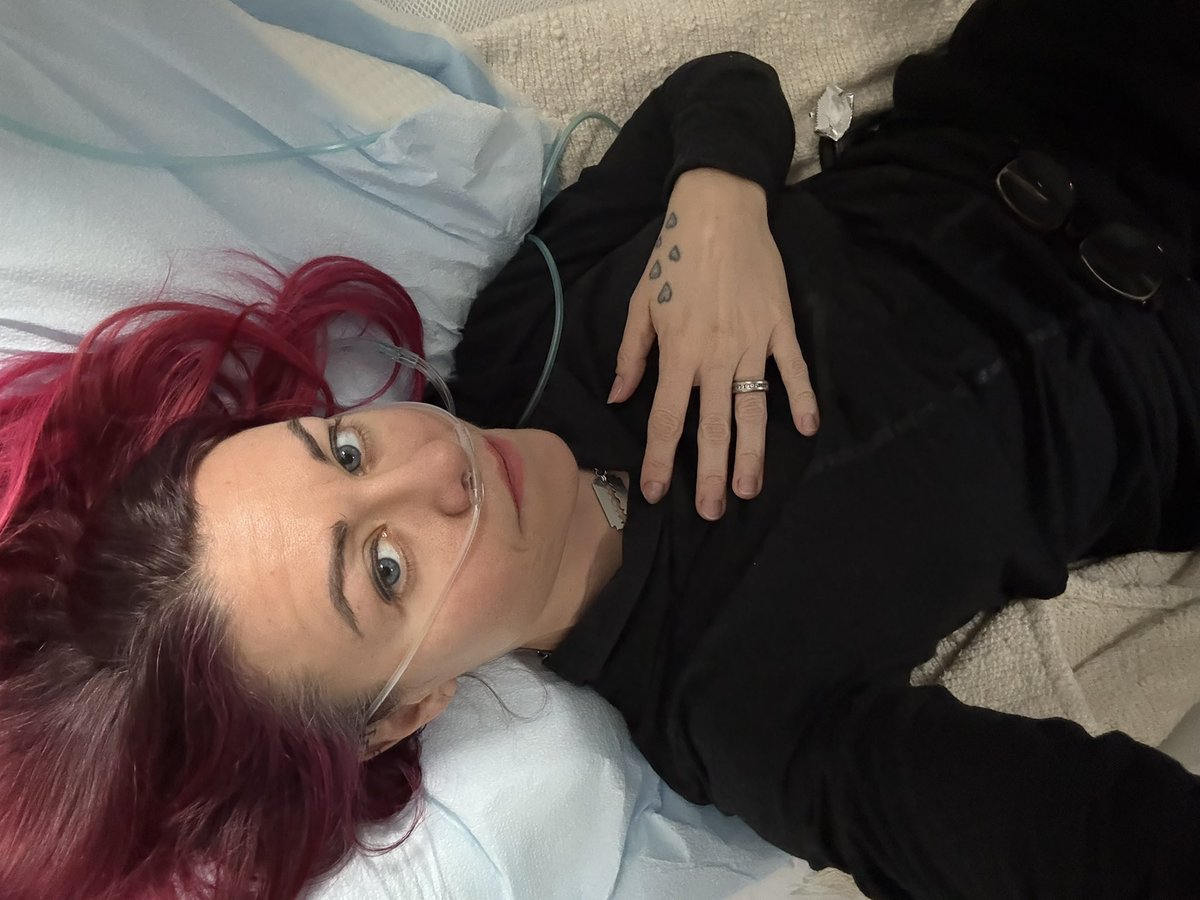 Catherine Foxx tweet media