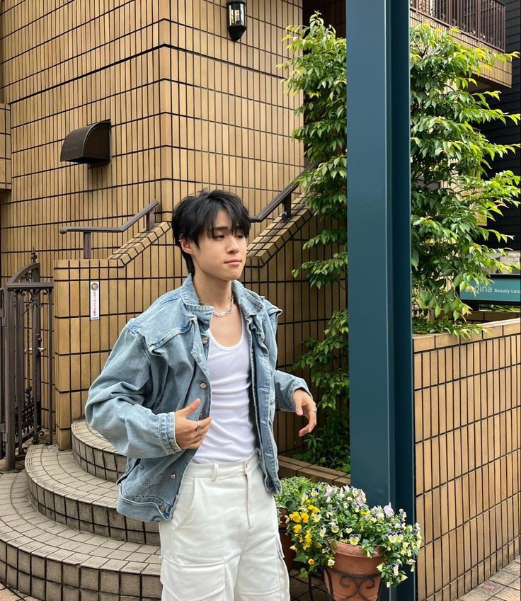 thamejun_'s tweet photo. #thamejun au

Feelings can be hidden, but jealousy reveals itself.

Chapter 1 has been uploaded. 

https://t.co/fhTNc7yRSZ

#williamjkp #nnutdan #nutwilliam https://t.co/whd40Qa37J
