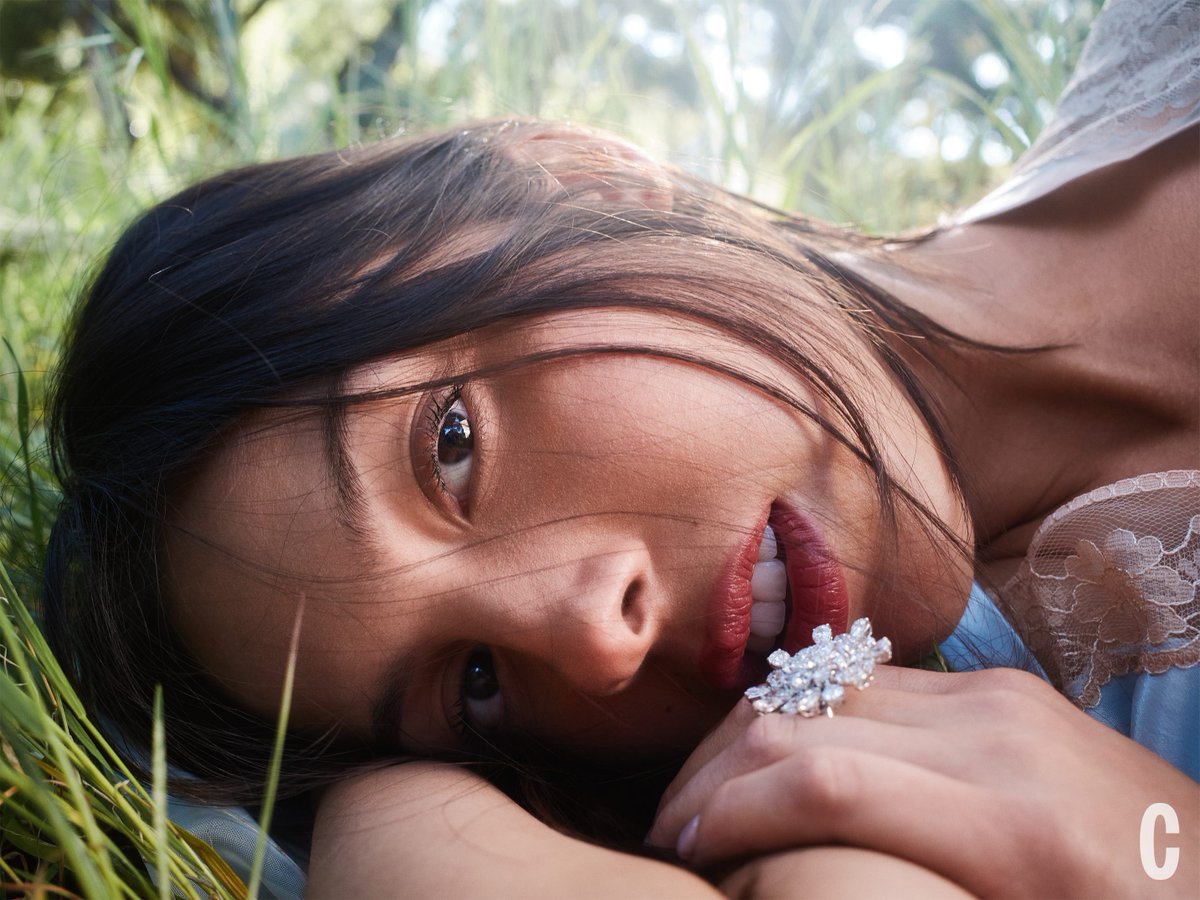 Cosmopolitan tweet media