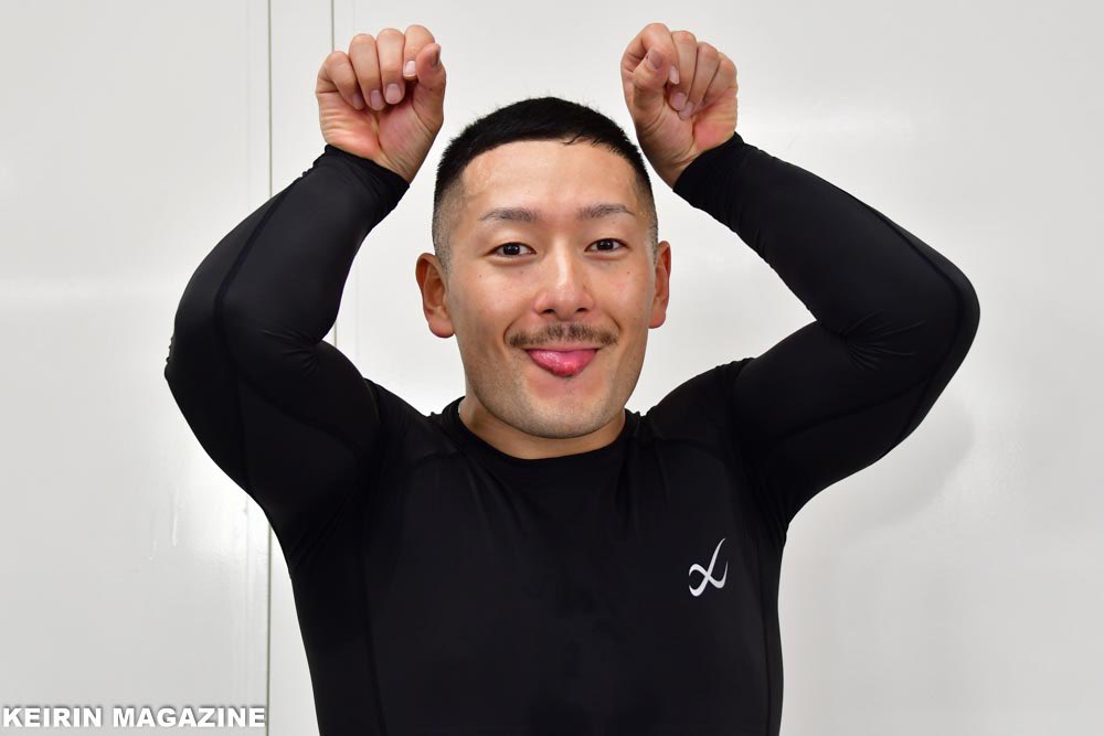 モー tweet media