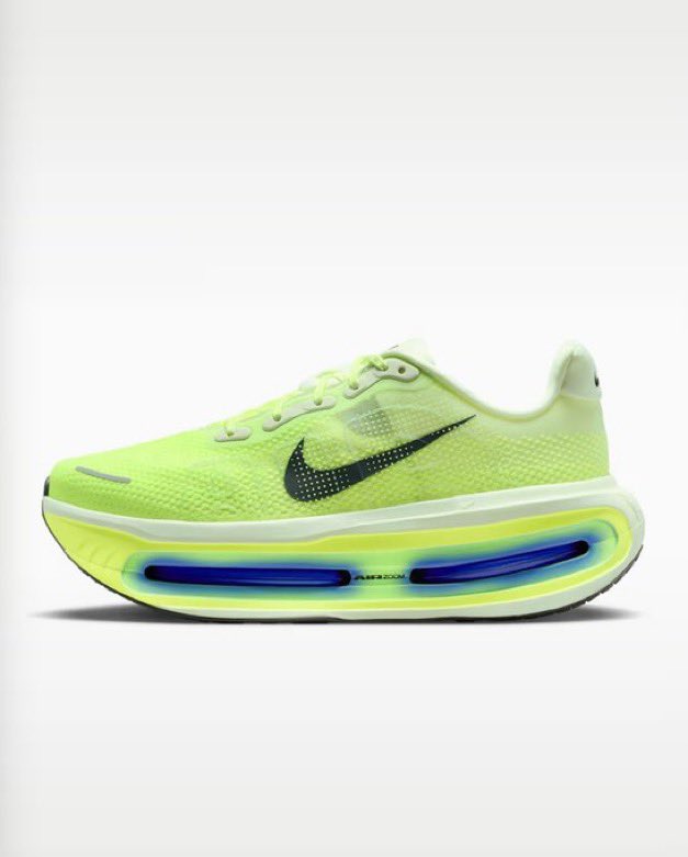 snkr_twitr's tweet photo. AD: EASY COP
Nike Vomero Premium

Men 
Nike US
Volt Tint/Sapphire https://t.co/bvovbr9fLu
Pale Ivory/Sanddrift https://t.co/NnUXkAbGF1

Road Runner Sports 
Volt Tint/Sapphire https://t.co/04Pu2MeA0B

WMNS 
Pearl Pink https://t.co/WIGjwRAlqG
Barely Green https://t.co/spWPhloh0B https://t.co/VP2nZiP3Cd