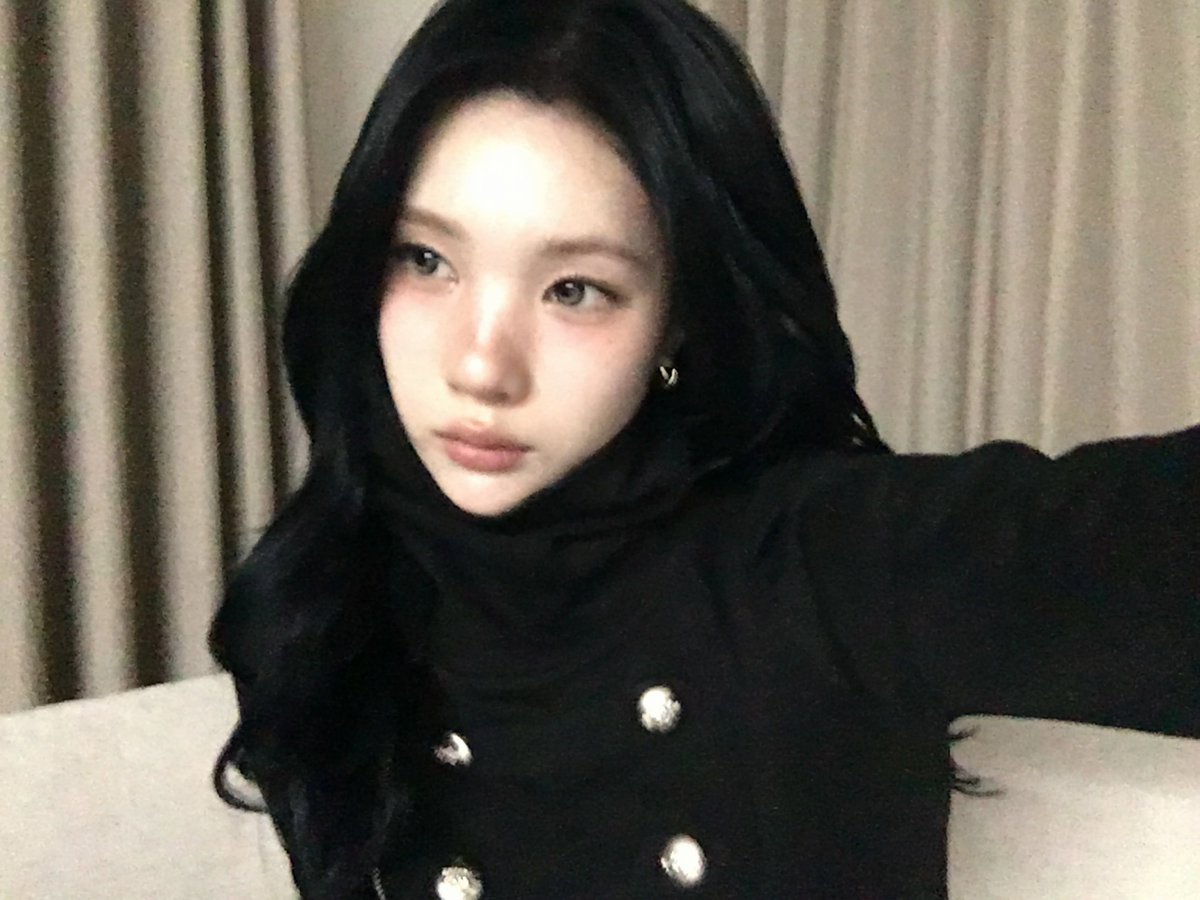 Hearts2Hearts Base tweet media