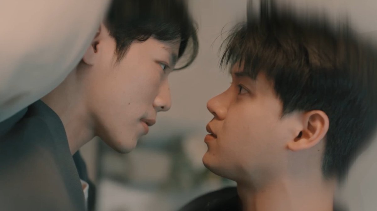 TweetvthMe's tweet photo. oh i have seen this movie before 👀🫠

#คุณวันหยุดของผมSupalaiEP1 #หยิ่นวอร์ https://t.co/piXUEYAdQj