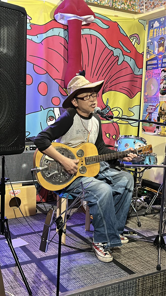 マユタン tweet media