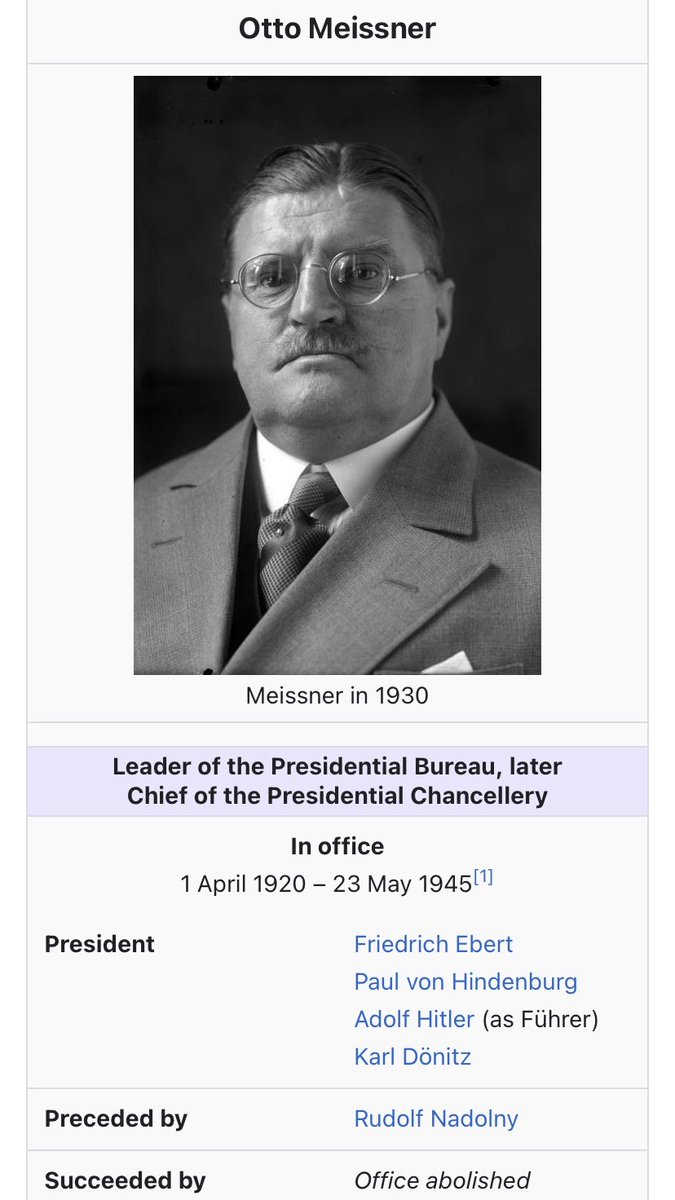 Á. León tweet media