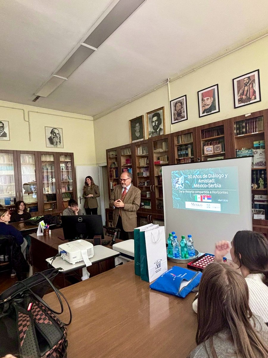 Emb Carlos Félix tweet media