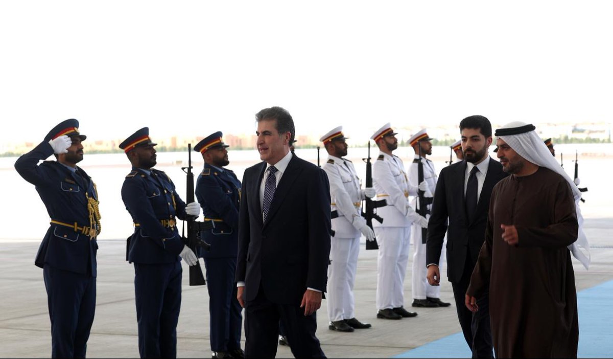RudawTurkce's tweet image. #FOTO - Kürdistan Bölgesi Başkanı Neçirvan Barzani, resmi temaslarda bulunmak üzere Birleşik Arap Emirlikleri’ne (BAE) gitti

Neçirvan Barzani, Abu Dabi Havalimanı’nda Şeyh Muhammed bin Hamad Al Nahyan tarafından karşılandı