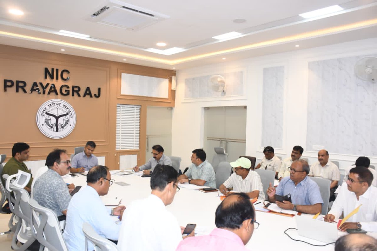 DM Prayagraj tweet media