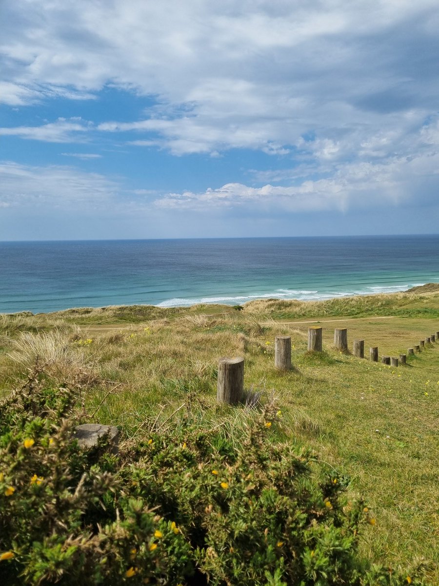 Lou__007's tweet image. Not a bad view... 🌊😎
#Perranporth 
#Cornwall