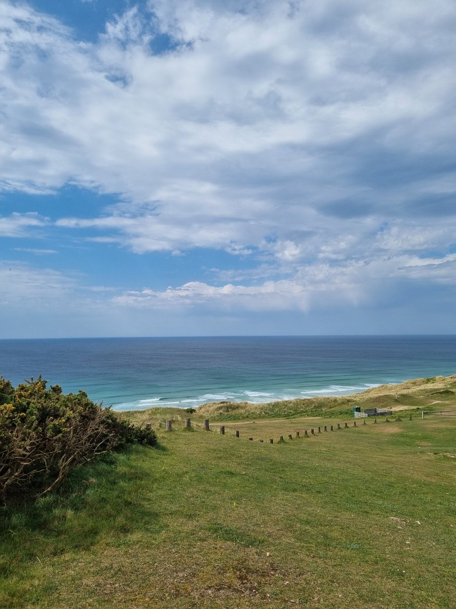 Lou__007's tweet image. Not a bad view... 🌊😎
#Perranporth 
#Cornwall