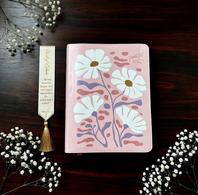 Cover Lover Book Review tweet media