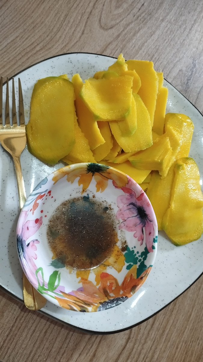 llui VAI ANDAR NA GARUPA DO JK tweet media