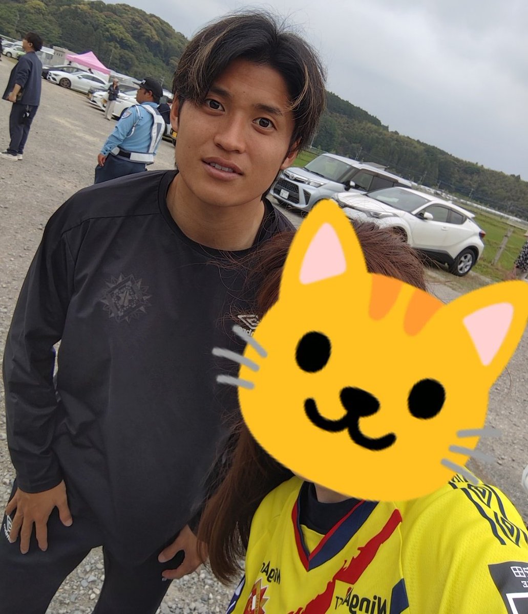 まーこ tweet media