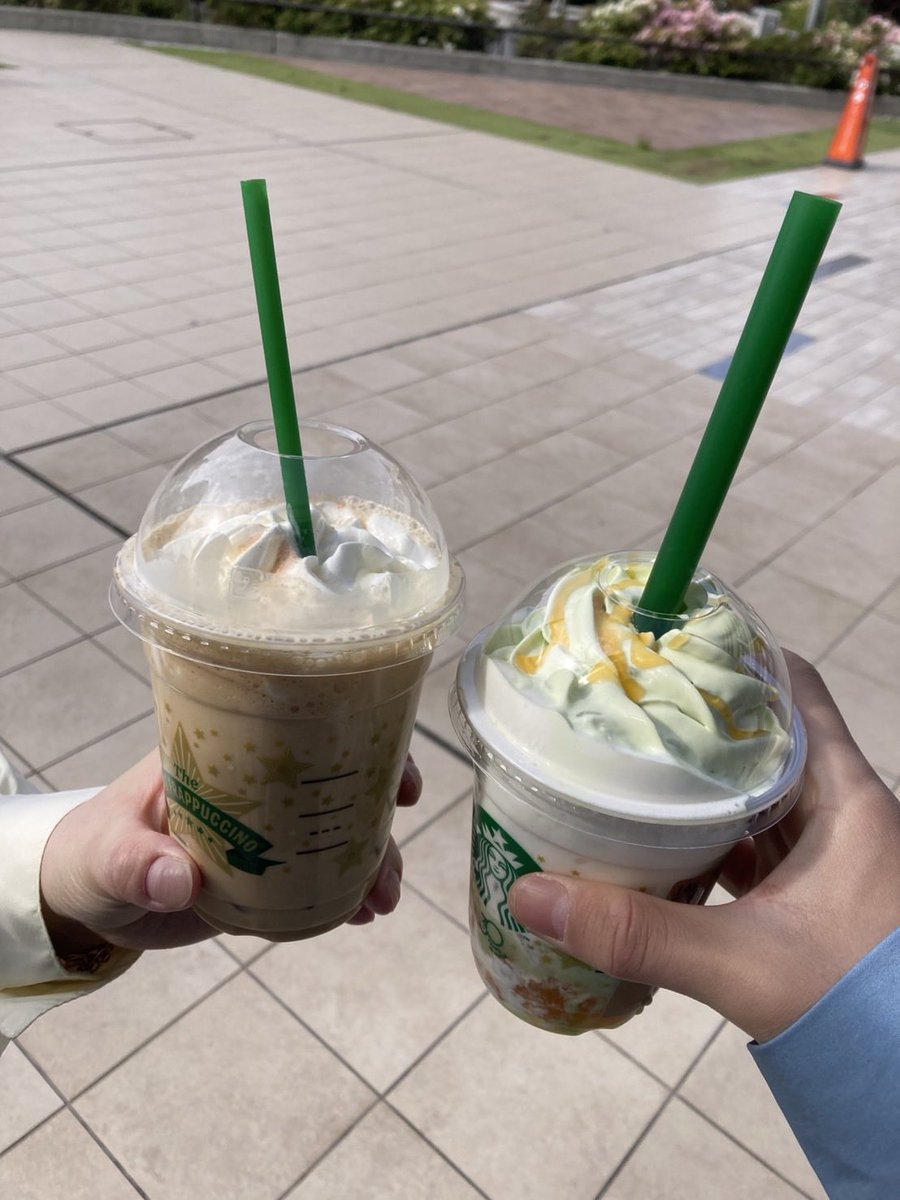 chan25428665181's tweet photo. この前、彼女とお出かけで初のネモフィラを観に行ってきました〜〜
見渡す景色全てが水色で、とっても綺麗だったし他のお花も咲いてて公園も見て回れたし素敵な1日で���しすぎた、以上！！！！ https://t.co/pJVNMC20gJ