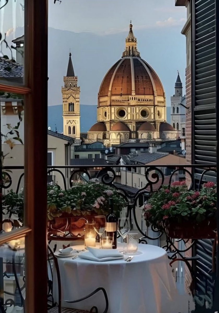 trentero's tweet photo. #Propongo cena con vistas https://t.co/Grrm3TU5m9