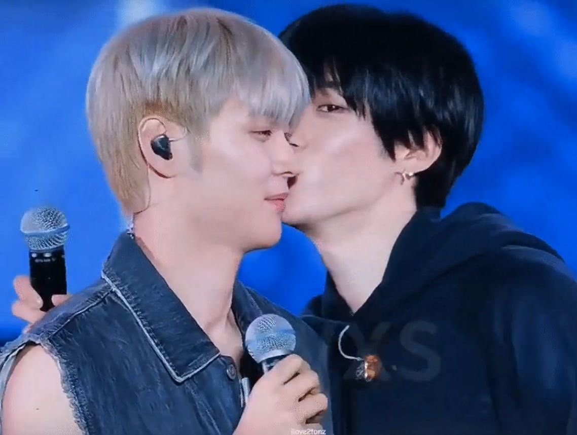 แกงส้มม้าคใส่ลอกอ tweet media