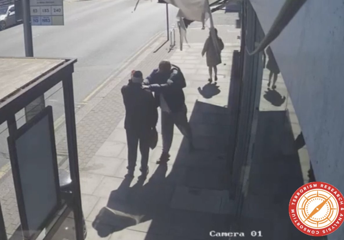 TracTerrorism's tweet image. Attacker (45) #Stabs [Knife Attack] Two #Jewish Men on Highfield Avenue, Golders Green, North #London, #England 
Read more: trackingterrorism.org/chatter/attack…