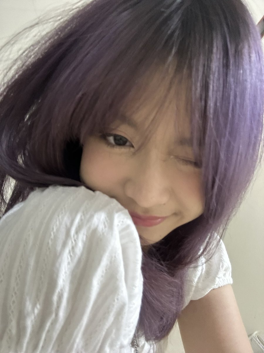 lilie tweet media
