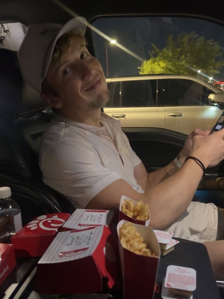 bearcon + liam's pr manager tweet media