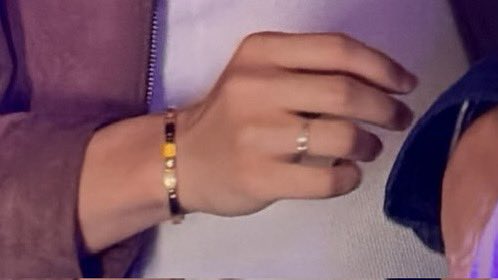 ᴛʜᴇᴀ tweet media