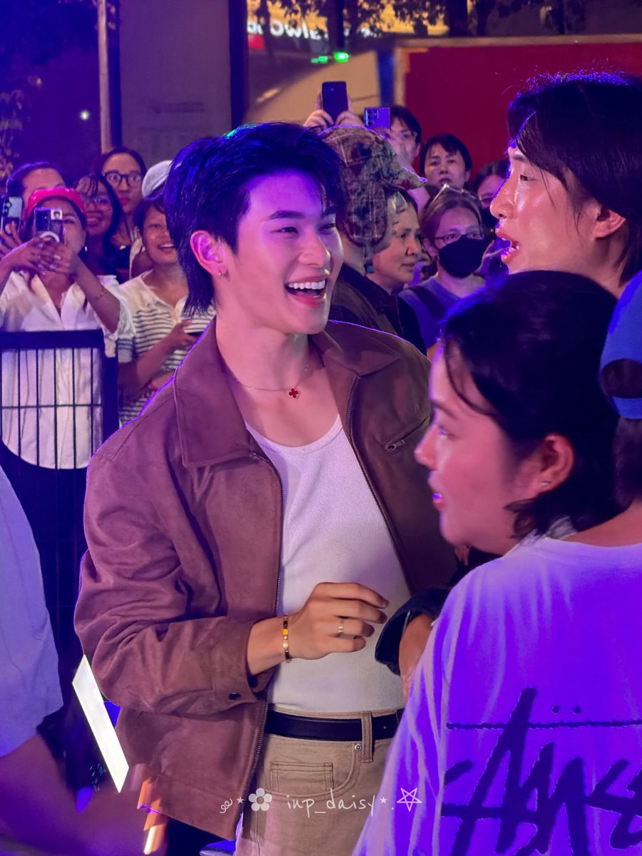 ᴛʜᴇᴀ tweet media