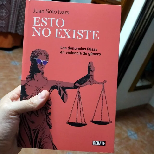 Recomendación bibliográfica. Un libro que desató la ira de la Progrelandia feminazi en Iberoamérica y España. Una obra que sale al paso de la propaganda feminista, esa que niega el grave problema de las denuncias falsas por "violencia de género". Imprescindible y providencial.