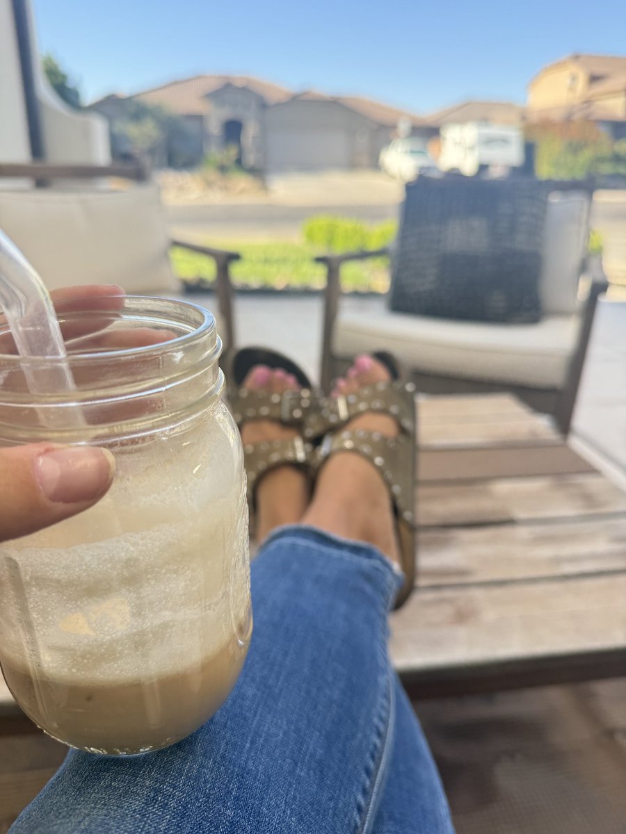 EdensToesXo tweet media