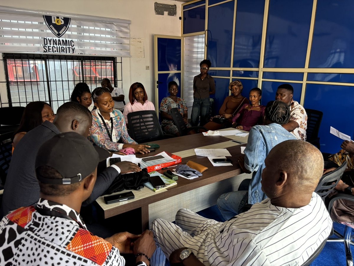 Dynamicgroups01's tweet photo. Strong teams build strong security.
While others wait for problems, DSG prepares solutions. Every meeting moves us closer to safer homes, smarter businesses, and better protection.
Need reliable security? DM us today. ☎️ 0810 241 5155
#DSGSecurity #Security agency https://t.co/itv3F5wOso