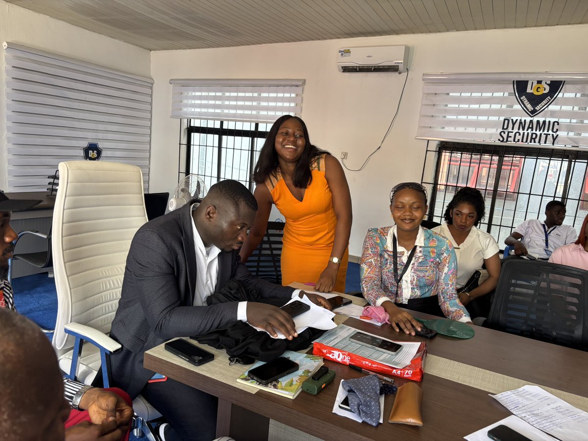 Dynamicgroups01's tweet photo. Strong teams build strong security.
While others wait for problems, DSG prepares solutions. Every meeting moves us closer to safer homes, smarter businesses, and better protection.
Need reliable security? DM us today. ☎️ 0810 241 5155
#DSGSecurity #Security agency https://t.co/itv3F5wOso