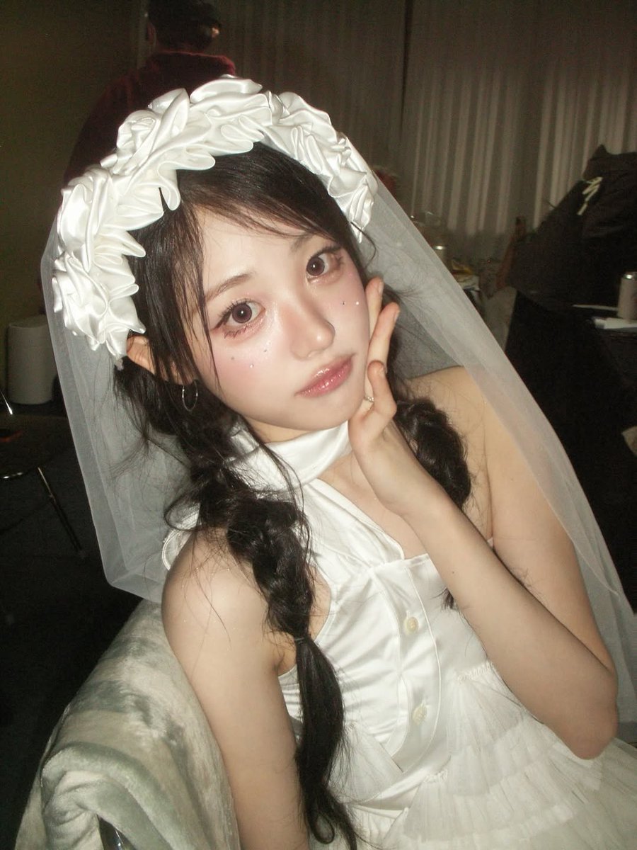 마리୨୧ tweet media