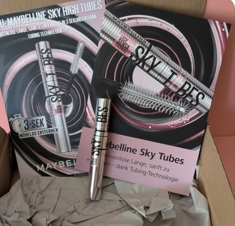 MonikaBankos's tweet photo. Werbung    Ich bin dabei – und darf die brandneue Mascara mit Tubing-Technologie von Maybelline ausprobieren!   Vielen Dank, dass ich das testen darf!    Habt ihr schon Erfahrungen mit Tubing-Mascaras gemacht?
@trnd
@maybelline_de
#trnd #trnd_skytubes #skytubes #maybelline https://t.co/434GD87vd2