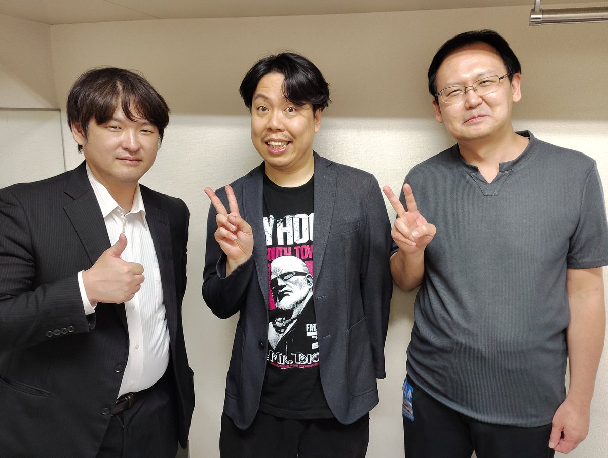 EVO legendsお疲れ様でした！
こんなに素晴らしいイベントにキャスターとして関われて大変光栄でした🙇

試合もハイレベルかつ接戦ばかりで興奮しっぱなしでした！
選手、スタッフの皆様、本当にお疲れ様でした😄